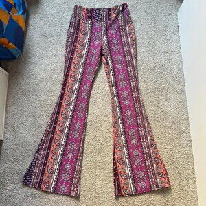 Patterned Flare Leggings sz s/m